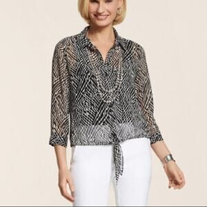Chico's Graphic Maze Tessa II Button up blouse